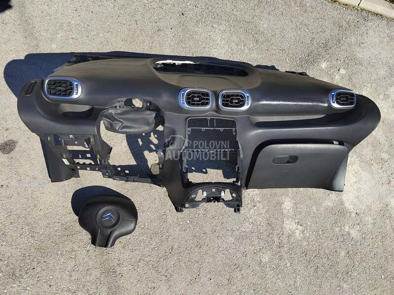 Istrumen tabla za Citroen C3, C3 Picasso od 2008. do 2016. god.