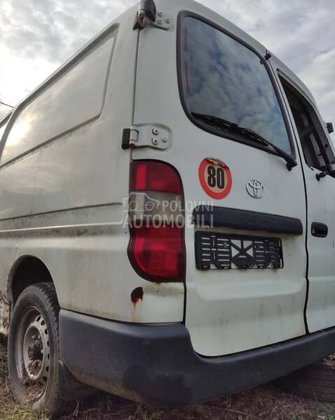 Delovi za Toyota Hiace 2.5D4D 2010. god.
