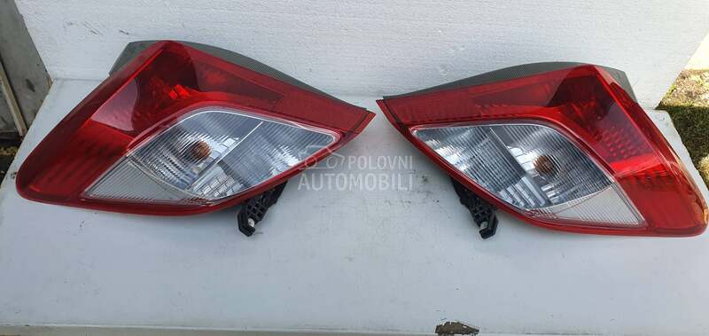 Stop svetla i stop lampe za Toyota Yaris