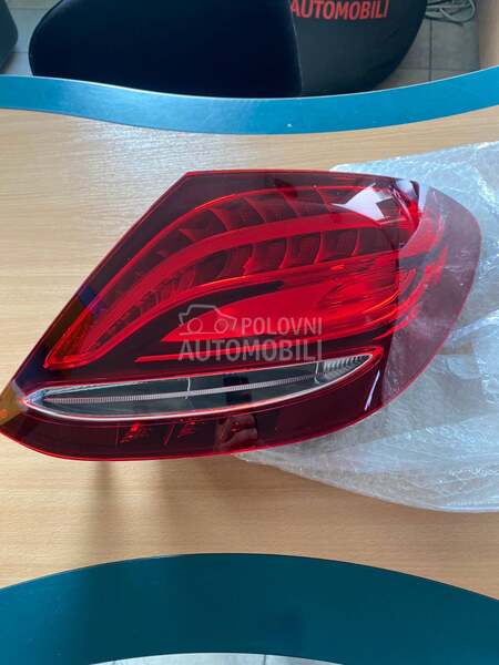 Lampa za Mercedes Benz E 200, E 220, E 250 ...