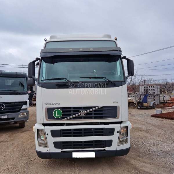 Volvo E5 delovi