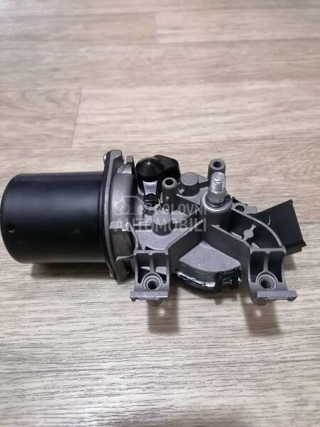 Motor prednjih brisača za Nissan Qashqai, Qashqai + 2 od 2006. do 2013. god.