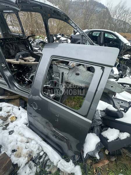 vrata zadnja leva bocna klizna za Volkswagen Caddy od 2004. do 2015. god.