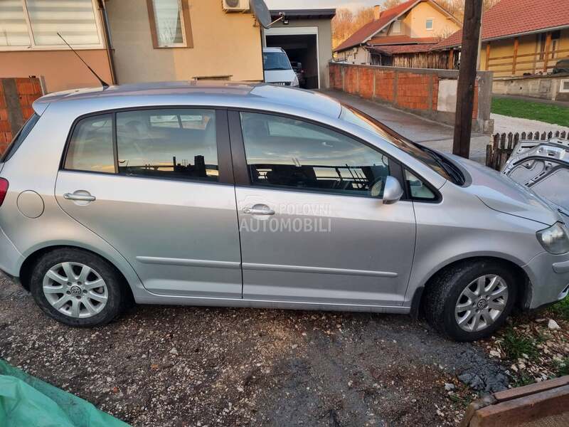 Volkswagen Golf Plus -  kompletan auto u delovima