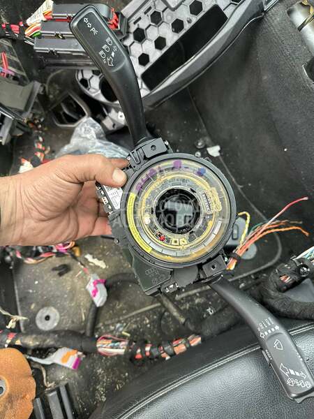 Spulna volana sa komandama za Audi A4, A4 Allroad, Q3 ... od 2008. do 2015. god.