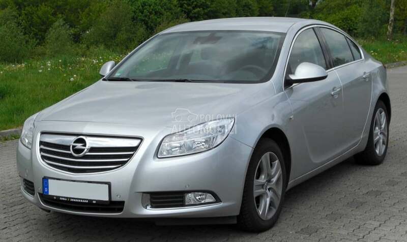 Opel Insignia -  kompletan auto u delovima