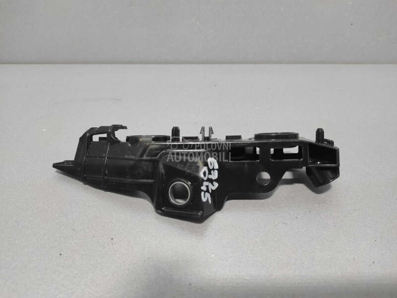 NOSAC BRANIKA za Volkswagen Passat B8