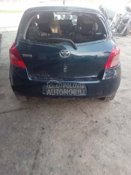 Toyota Yaris - kompletan auto u delovima od 2005. do 2010. god.
