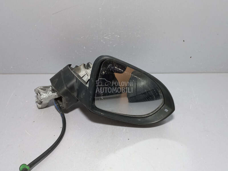 RETROVIZOR za Volkswagen Passat B8