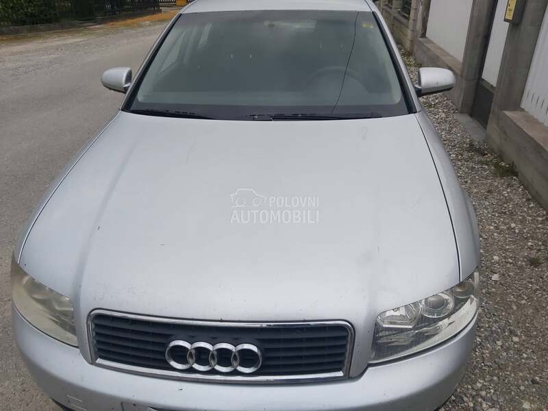 sofer sajbna za Audi A4 od 2001. do 2005. god.