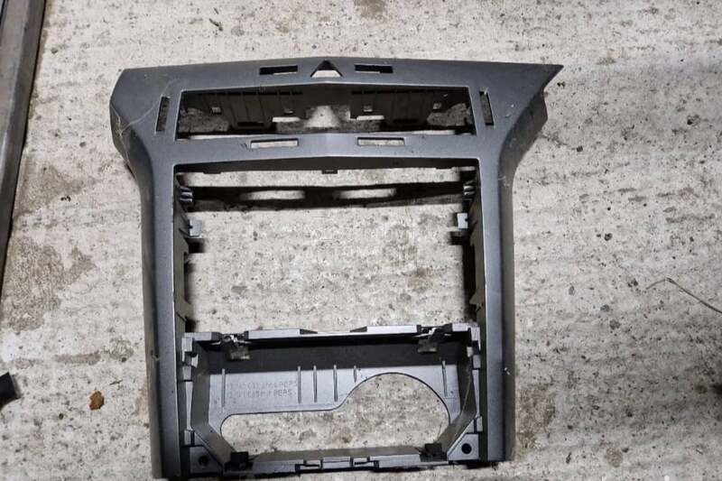 Centralna konzola za Opel Astra H