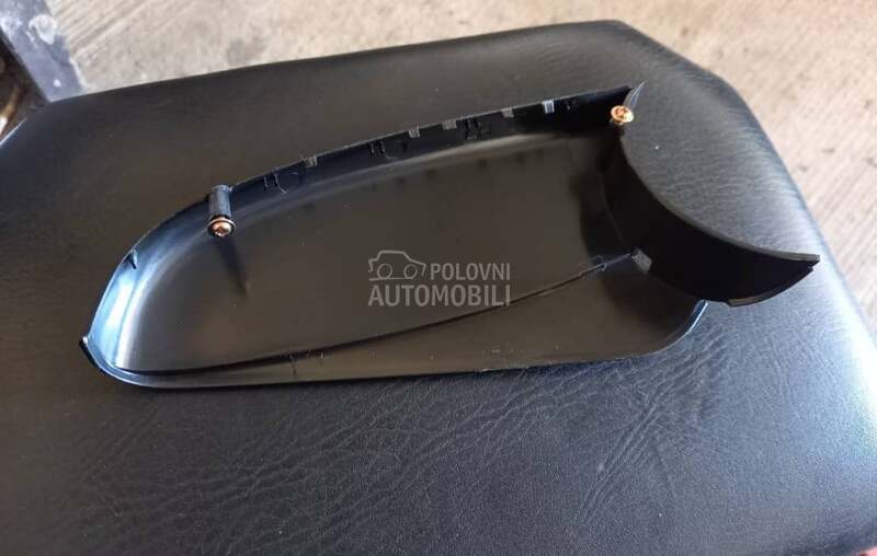 Donja plastika retrovizora za Opel Astra H