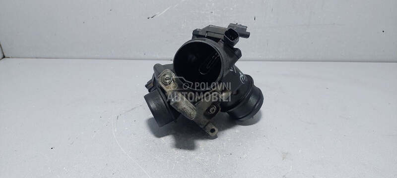 DOZER KLAPNA za Volvo C30