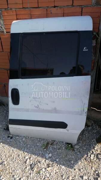 Bočna leva vrata za Fiat Doblo