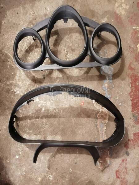 plastike km sata za Mitsubishi Colt od 2004. do 2008. god.