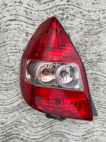 Stop svetlo levo lampa leva za Honda Jazz od 2001. do 2008. god.