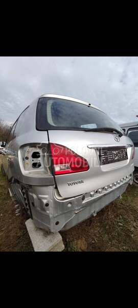 Cev auspuha za Toyota Avensis Verso od 2000. do 2006. god.