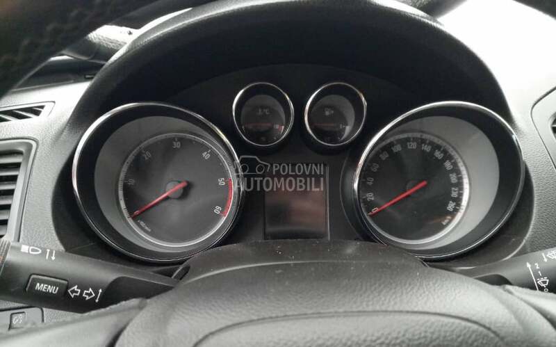 Instrument tabla km sat za Opel Insignia