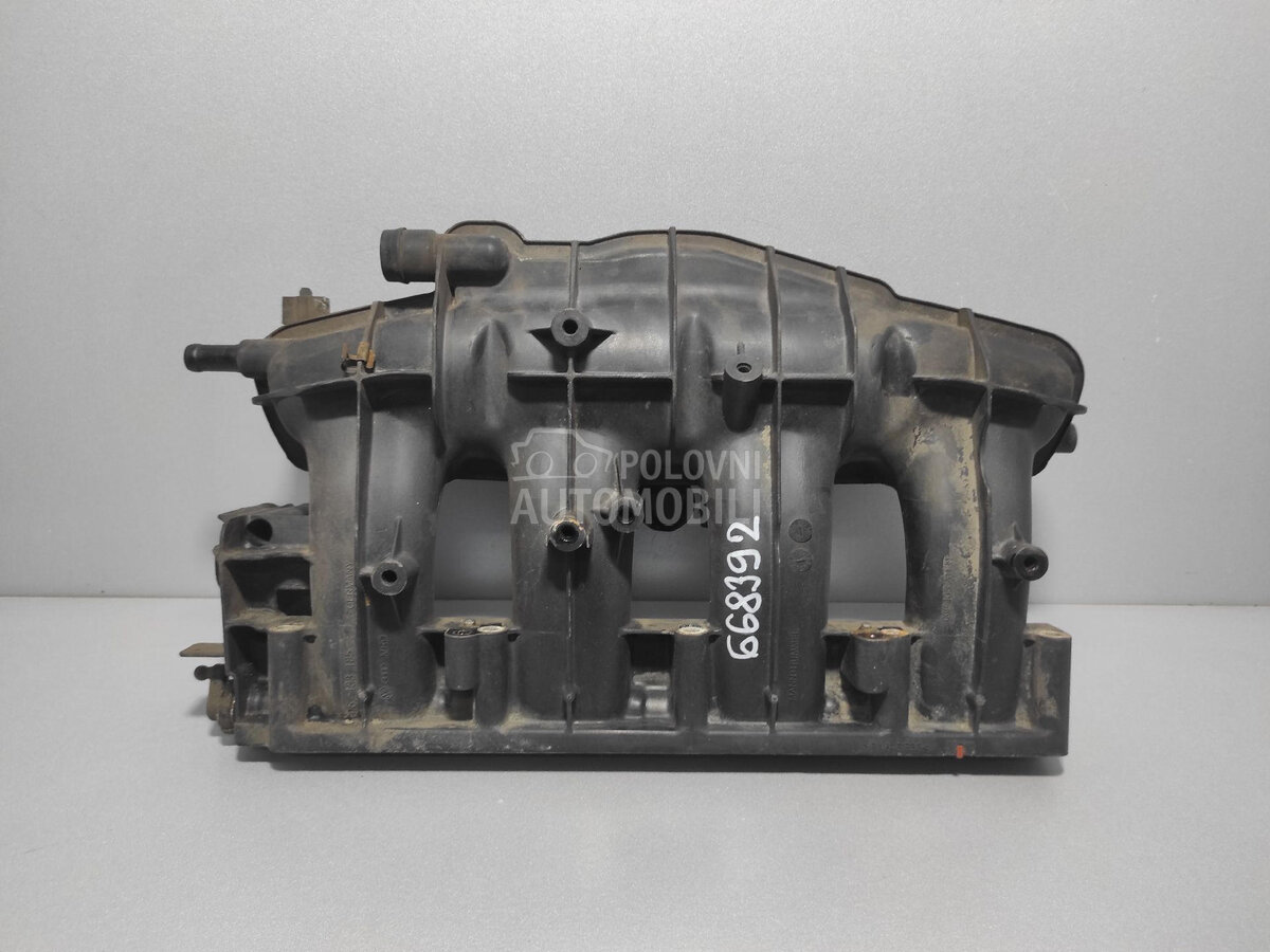 USISNA GRANA za Audi A4 - 06F133201N
