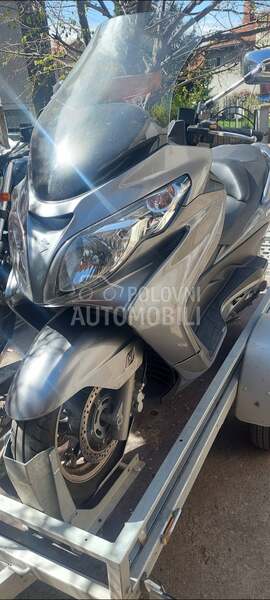 suzuki burgman 400