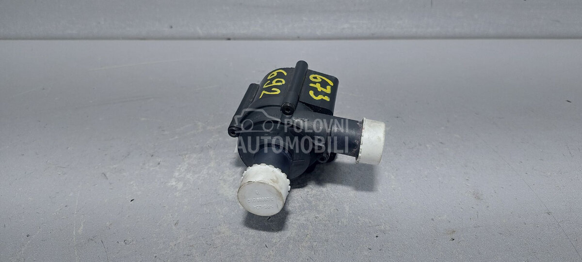 POMOCNA PUMPA VODE za Audi A4 - 5Q0965561B