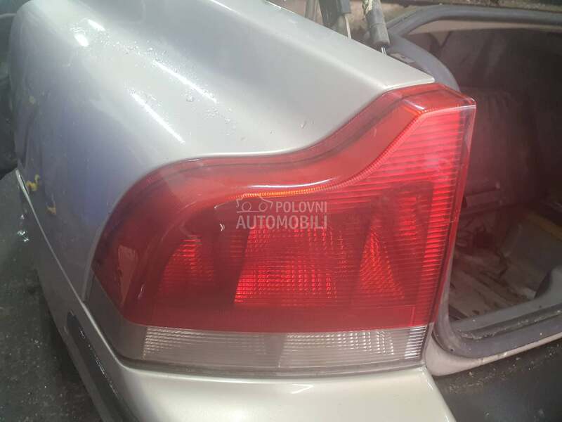 Stop lampa za Volvo S60 od 2001. do 2006. god.