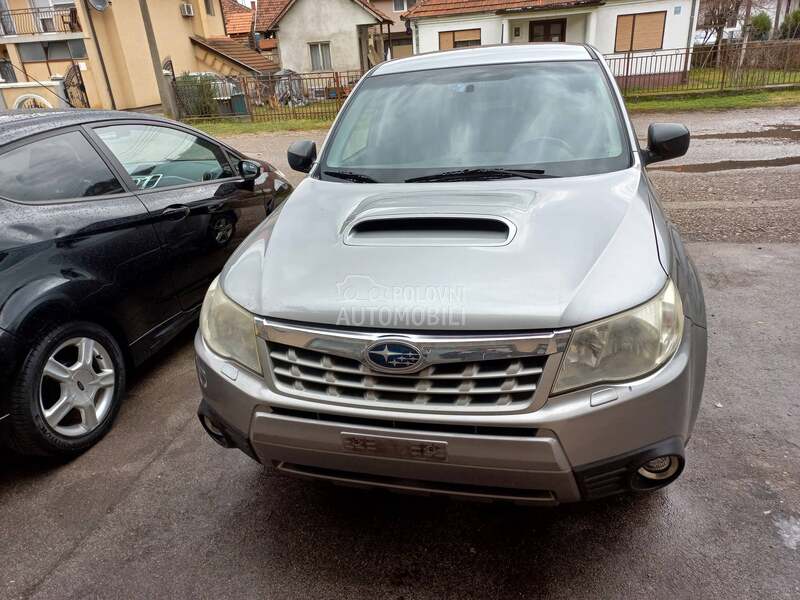 ENTERIJER za Subaru Forester od 2008. do 2012. god.