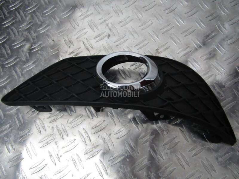 Maske maglenke za Mercedes Benz C 220 od 2008. do 2012. god.