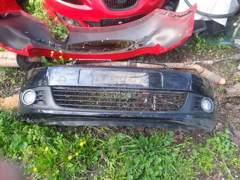 Prednji branik za Volkswagen Golf 6 od 2009. do 2012. god.