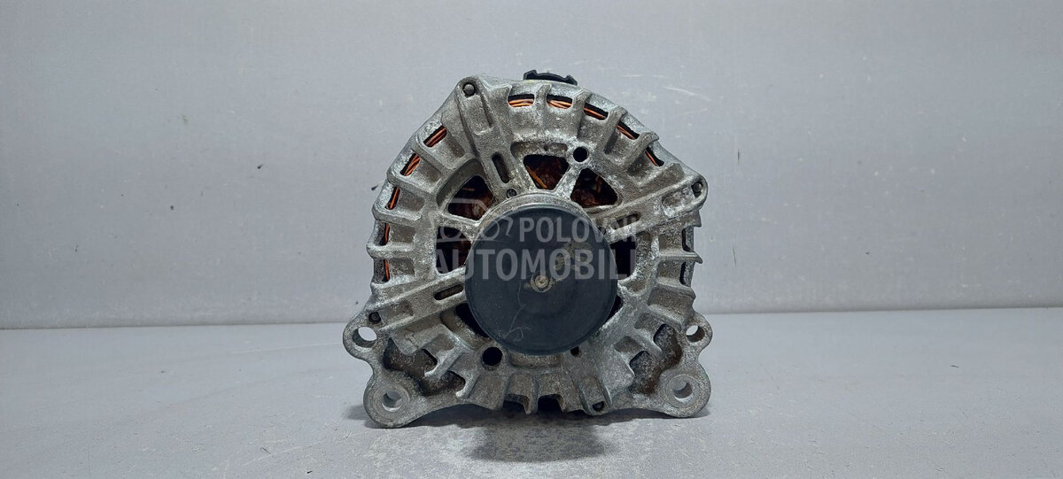 ALTERNATOR za Audi A4 - 04L903024A