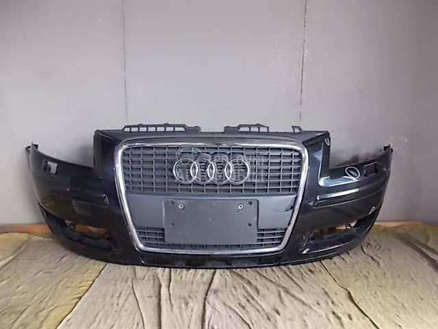 branik za Audi A3, A4, A5 ... od 2002. do 2014. god.