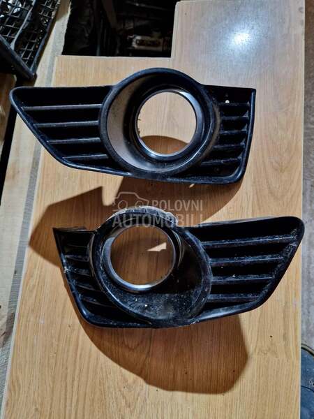Maske oko maglenki za Opel Tigra od 2004. do 2009. god.