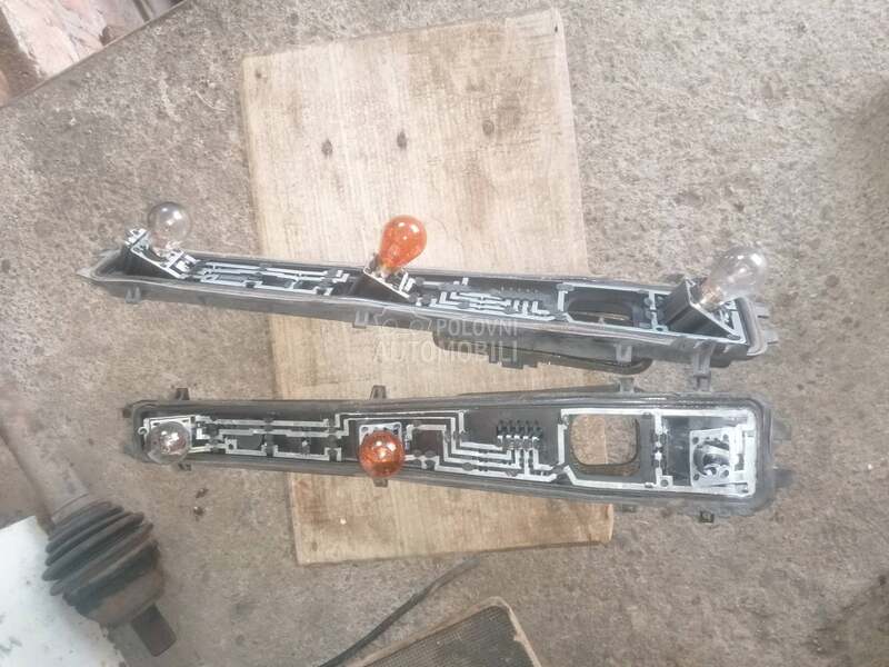 nosac sijalica stop lampe za Ford C-Max, Cougar, Fiesta ... od 2002. do 2011. god.