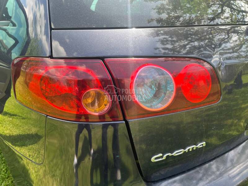 Leva lampa za Fiat Croma od 2005. do 2010. god.