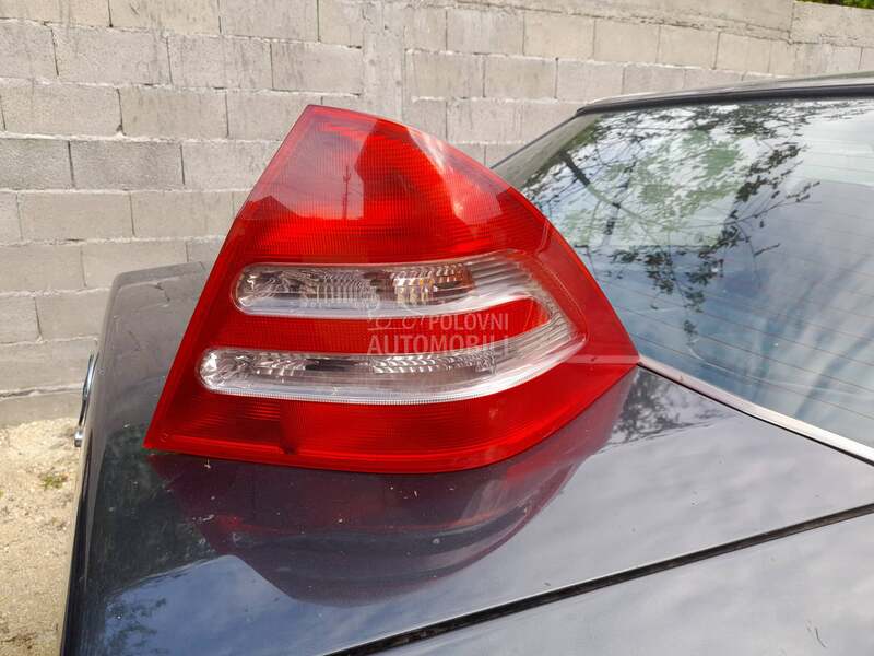 Desni Štop w203 za Mercedes Benz C 180, C 200, C 220 ... za Mercedes Benz C Klasa