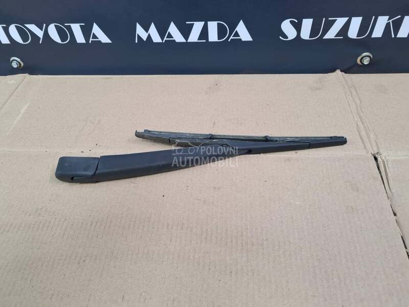 nosac metlice brisaca HB vrata za Nissan Qashqai od 2007. do 2013. god.