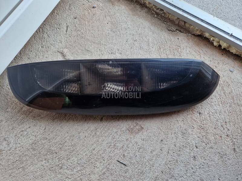 Desni stop crni za Opel Corsa C