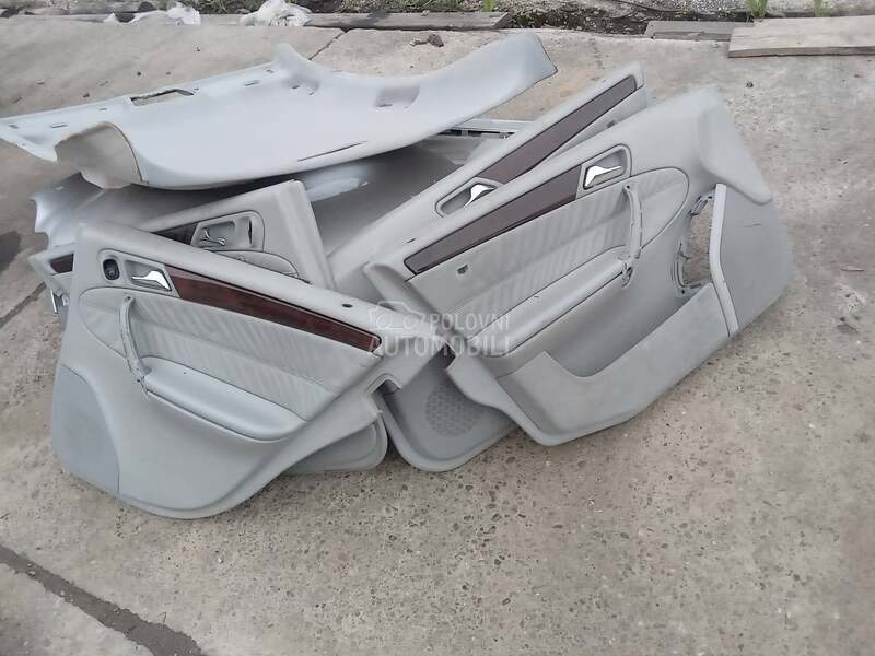 sedista, enterijer za Mercedes Benz C Klasa za 2003. god.