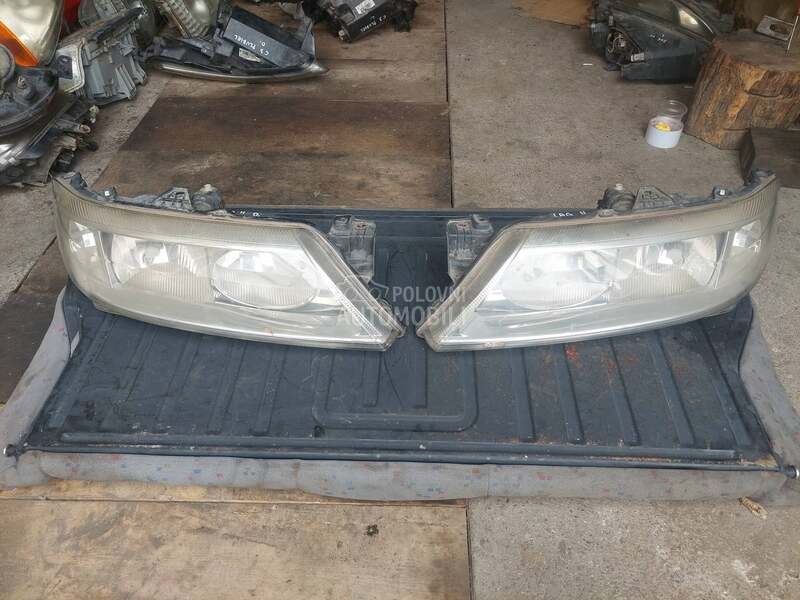 farovi za Renault Laguna