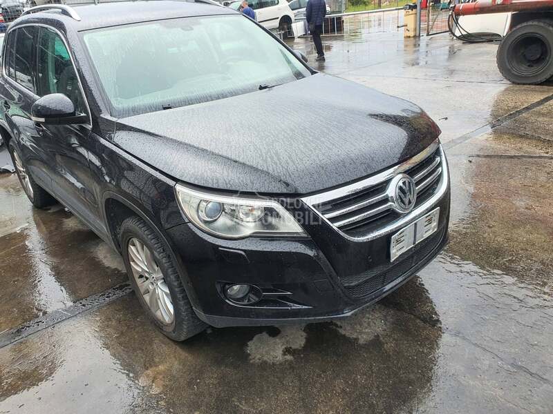 Vrata,branik,farovi za Volkswagen Tiguan od 2007. do 2011. god.