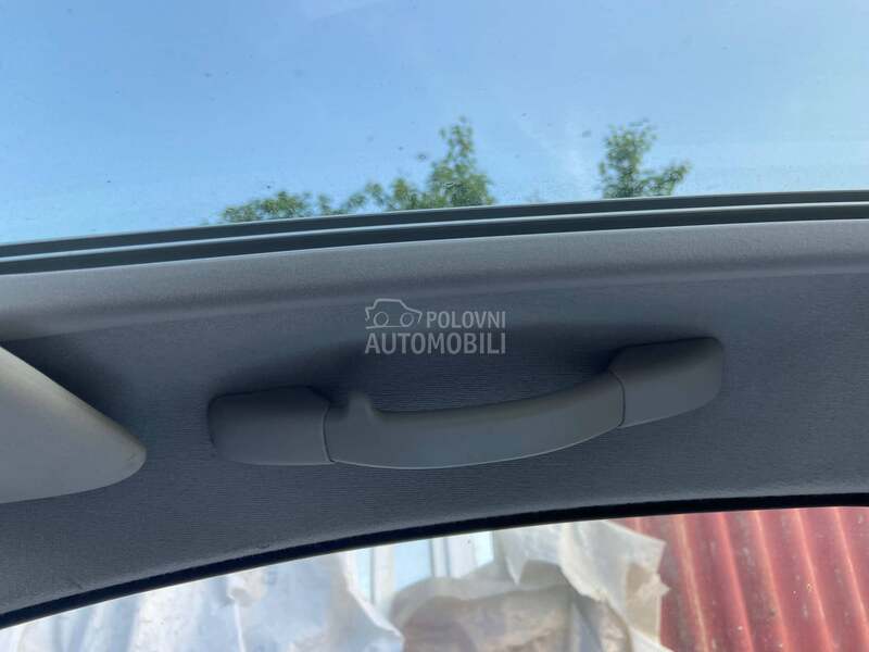 Rukohvat za Peugeot 207 od 2005. do 2012. god.