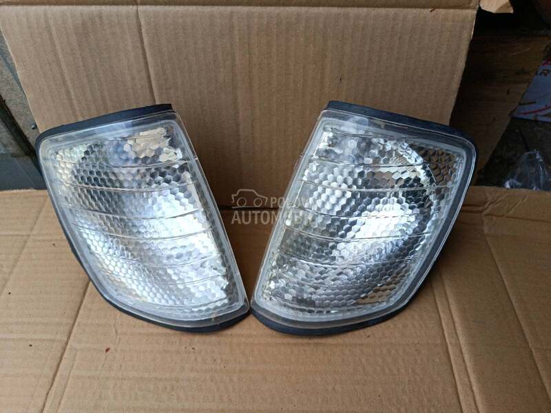 Migavci beli za Mercedes Benz W124