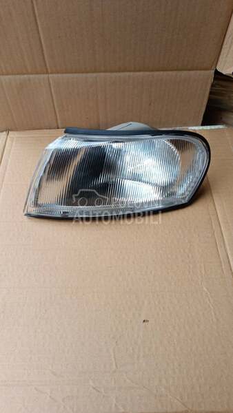 Migavac levi beli za Opel Vectra B od 1996. do 1998. god.