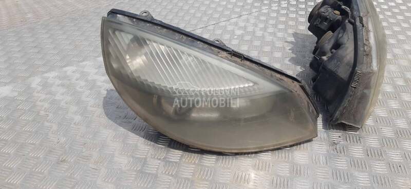 XSenon farovi za Renault Scenic