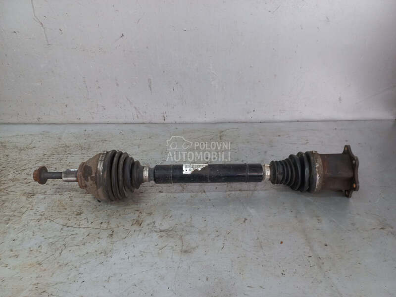 POLUOSOVINA za Volkswagen Passat B8 - 3Q0407272BB