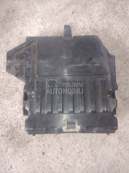 Poklopac kompjutera za Citroen C3 od 2010. do 2015. god.