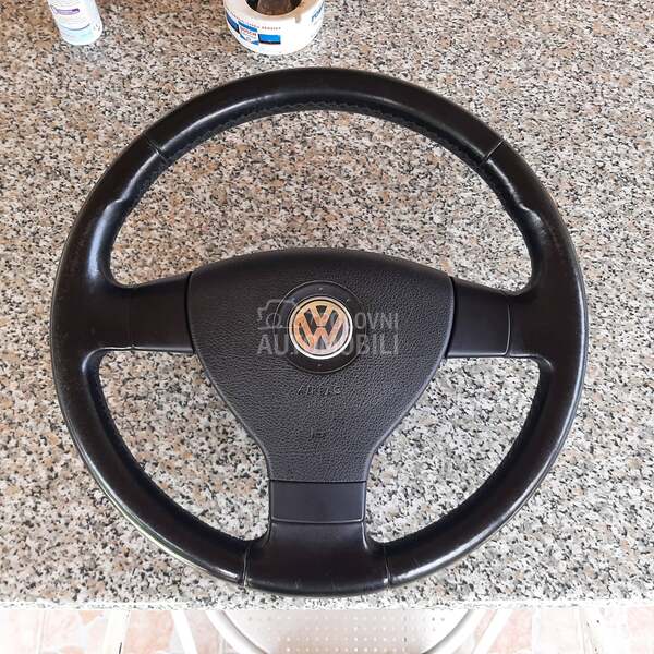 volan trokraki za Volkswagen Caddy, EOS, Golf 5 ...