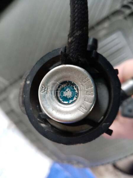 regulator pritiska goriva za Volkswagen Caddy, Polo, Vento ... od 1992. do 1999. god.