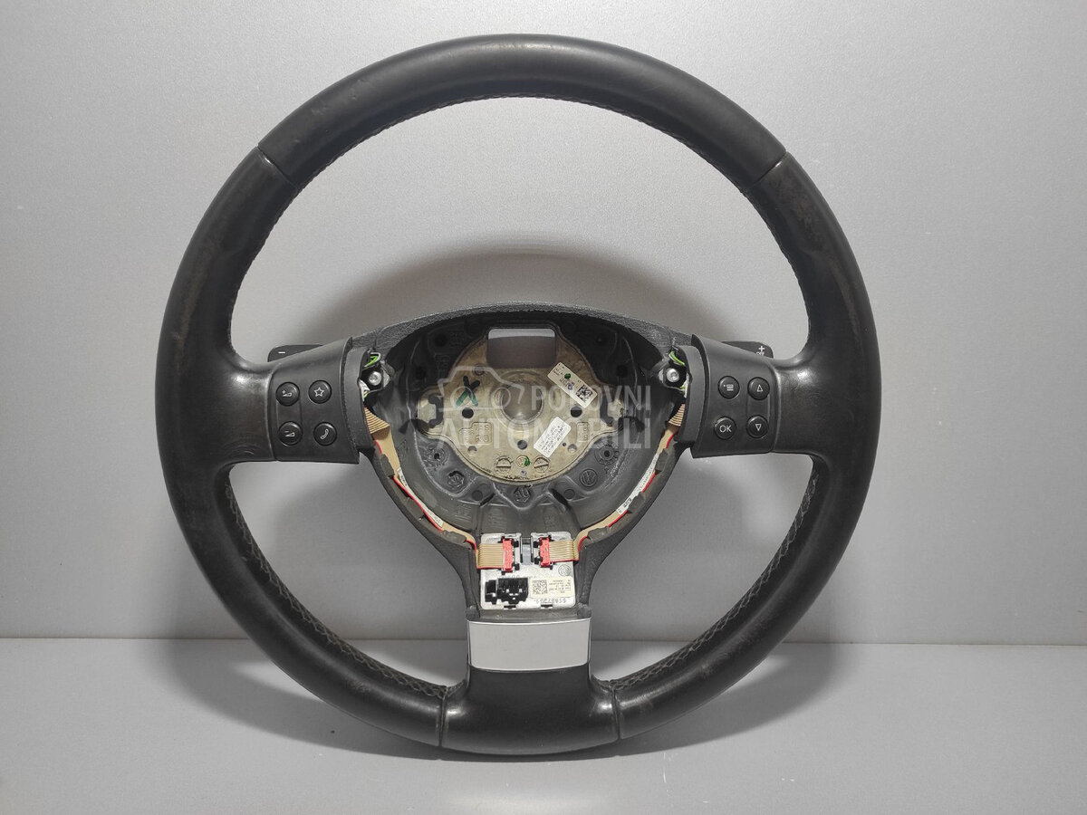 VOLAN za Volkswagen Passat B6 - 3C0419091AA