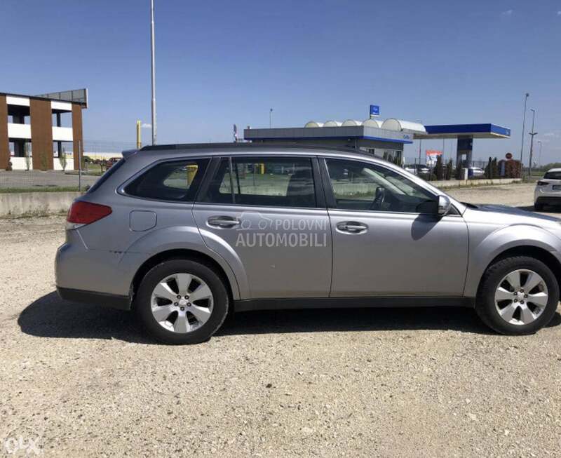 Subaru Outback 2.0 2012. god. -  kompletan auto u delovima
